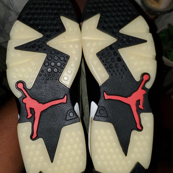 Travis Scott Air Jordan Retro 6 - Picture 5 of 8